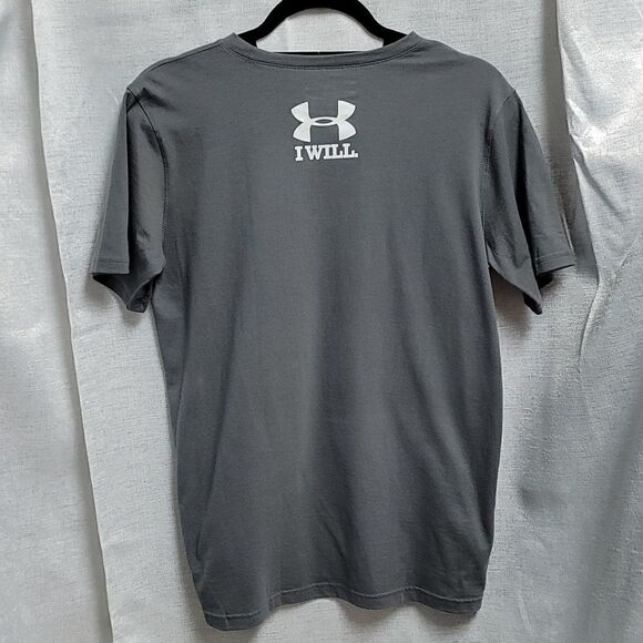 Men's Gray Under Armour Teeshirt - Picture 3 of 5